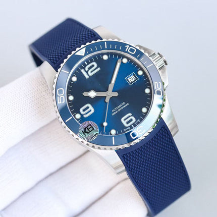 Luminox ZF's Mechanical 10m Dive Watch with Luminous Dial and Water-Resistant Silicone Strap