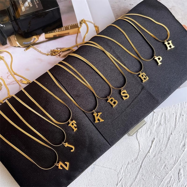 Women’s Elegant Minimalist Initial Necklace, 26-Letter Pendant